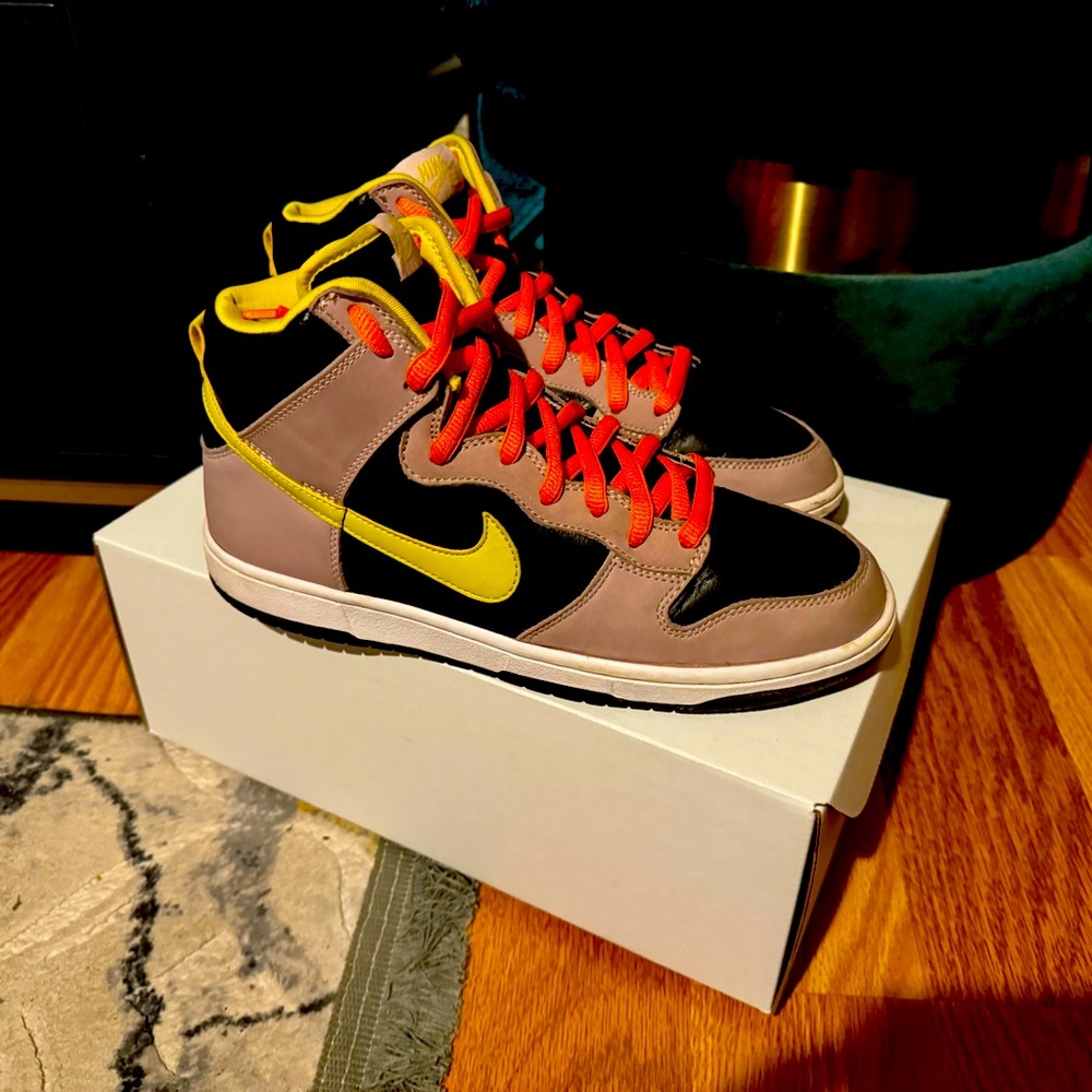 Nike dunk sb (Miss Piggy) - Picture 1 of 2